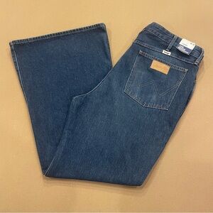 Women’s Wrangler The Wanderer High Rise Button Fly Flare Jeans Size 34 New W Tag